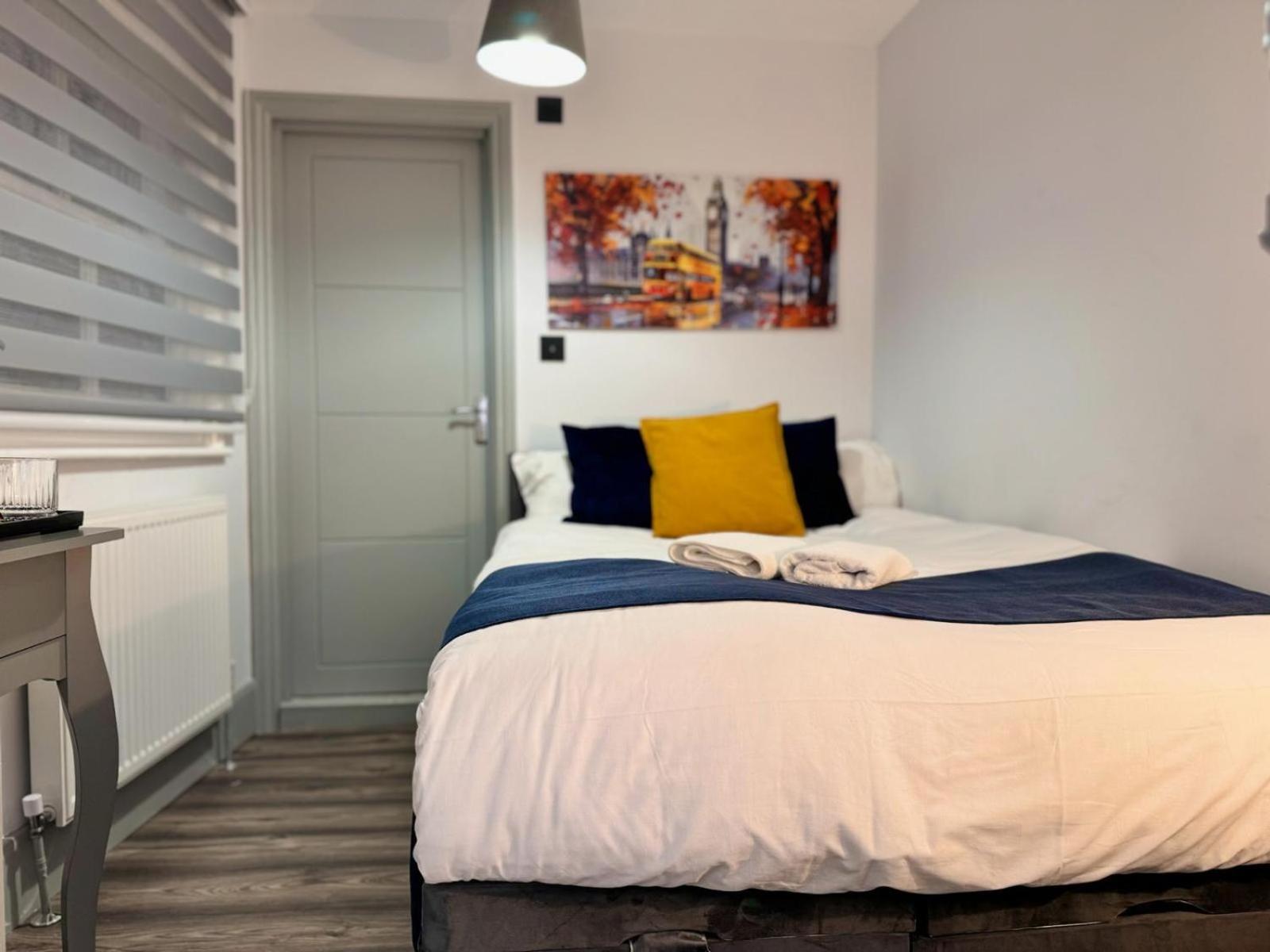 Camden Luxury Flats And En-suit * Londra